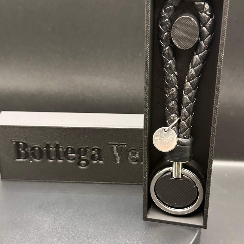 Bottega Veneta Black Braided Intreccio Keyring Luxury made in Italy EUC